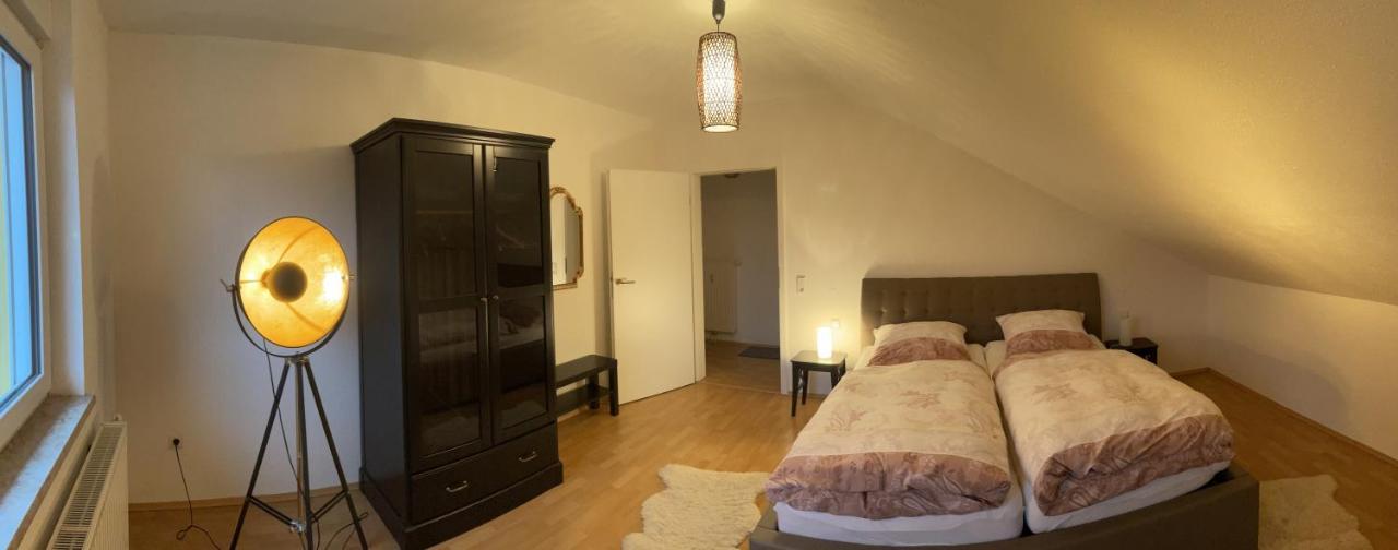 Ferienwohnung Balkonblick Am Hirschberg Занкт-Вендель Екстер'єр фото